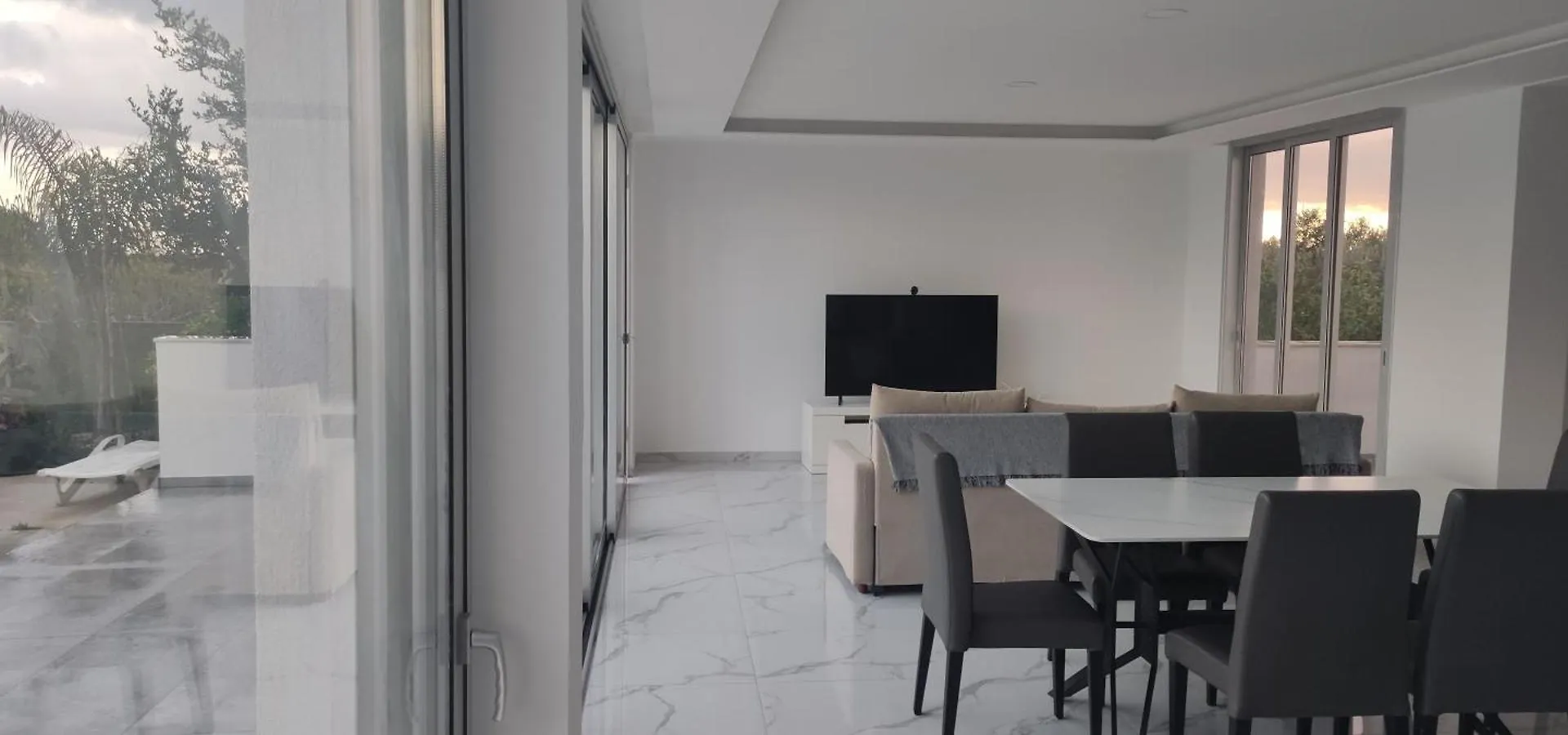 Kiti Village Villa, Cyprus, Salt-Water Pool, 6 Bedrooms, Larnaca וילה
